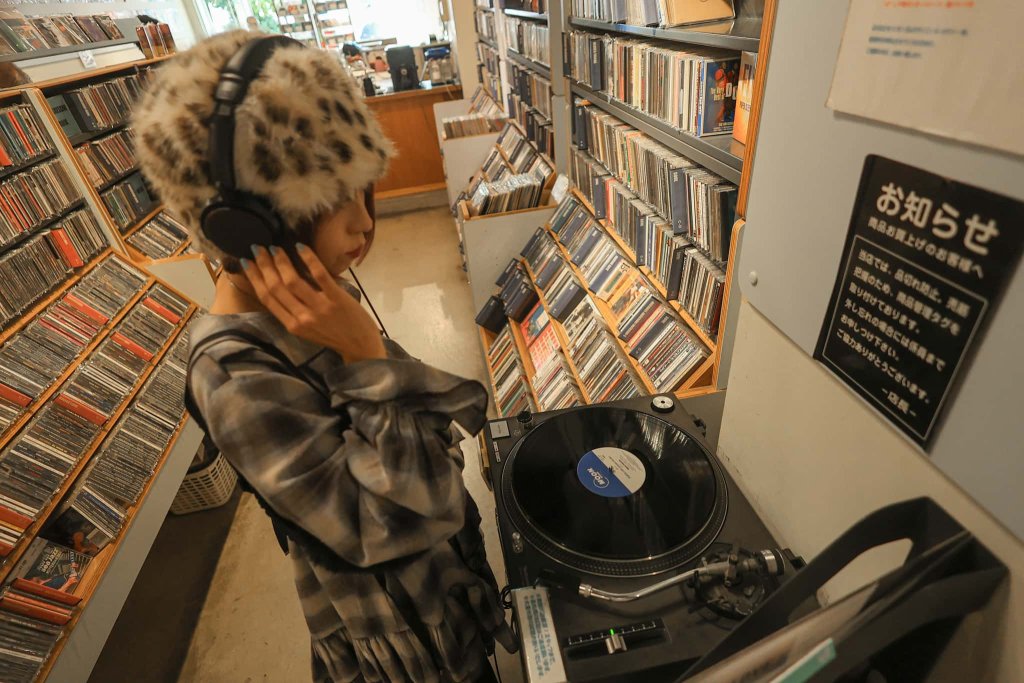 グレイテストヒッツ試聴機コーナー